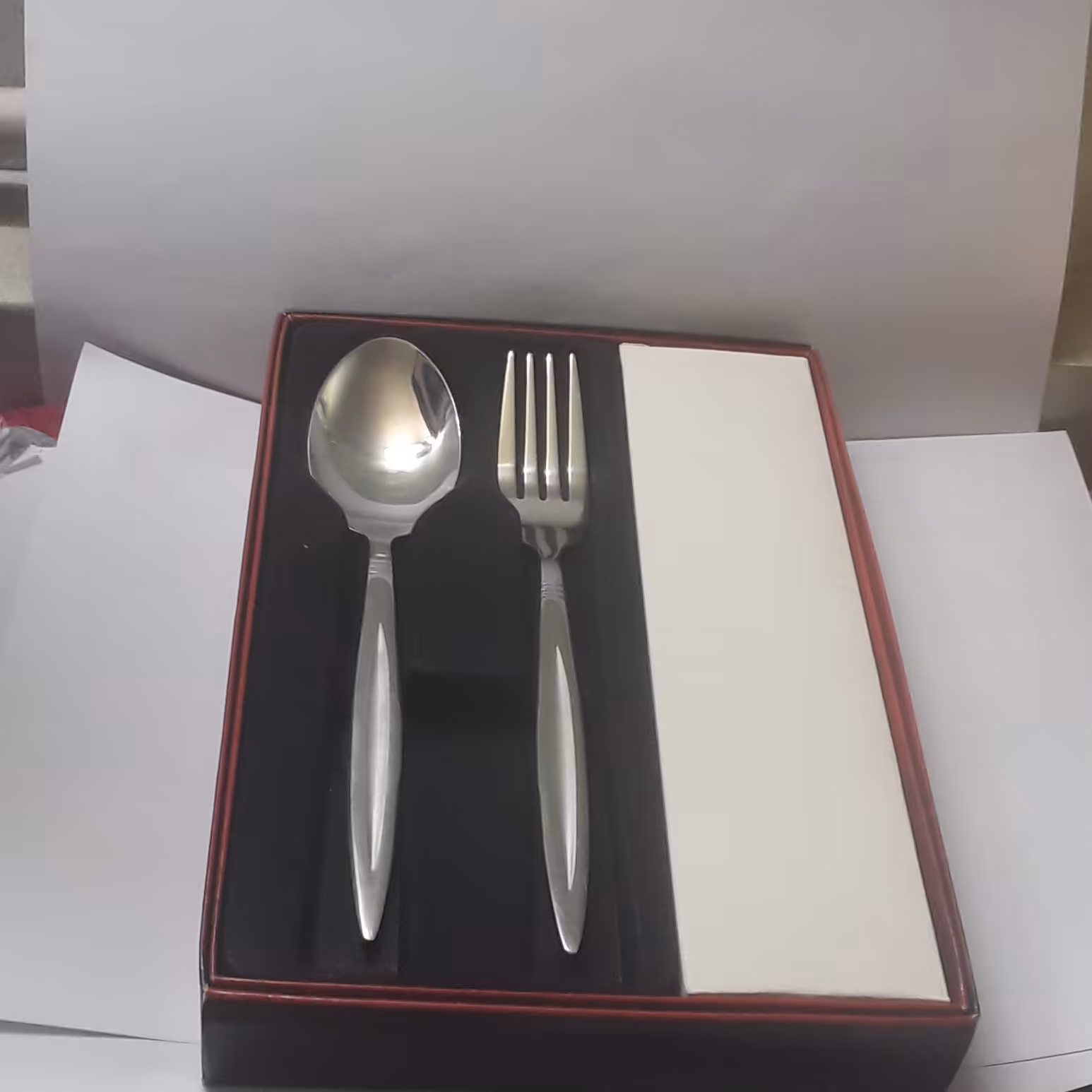 قاشق و چنگال