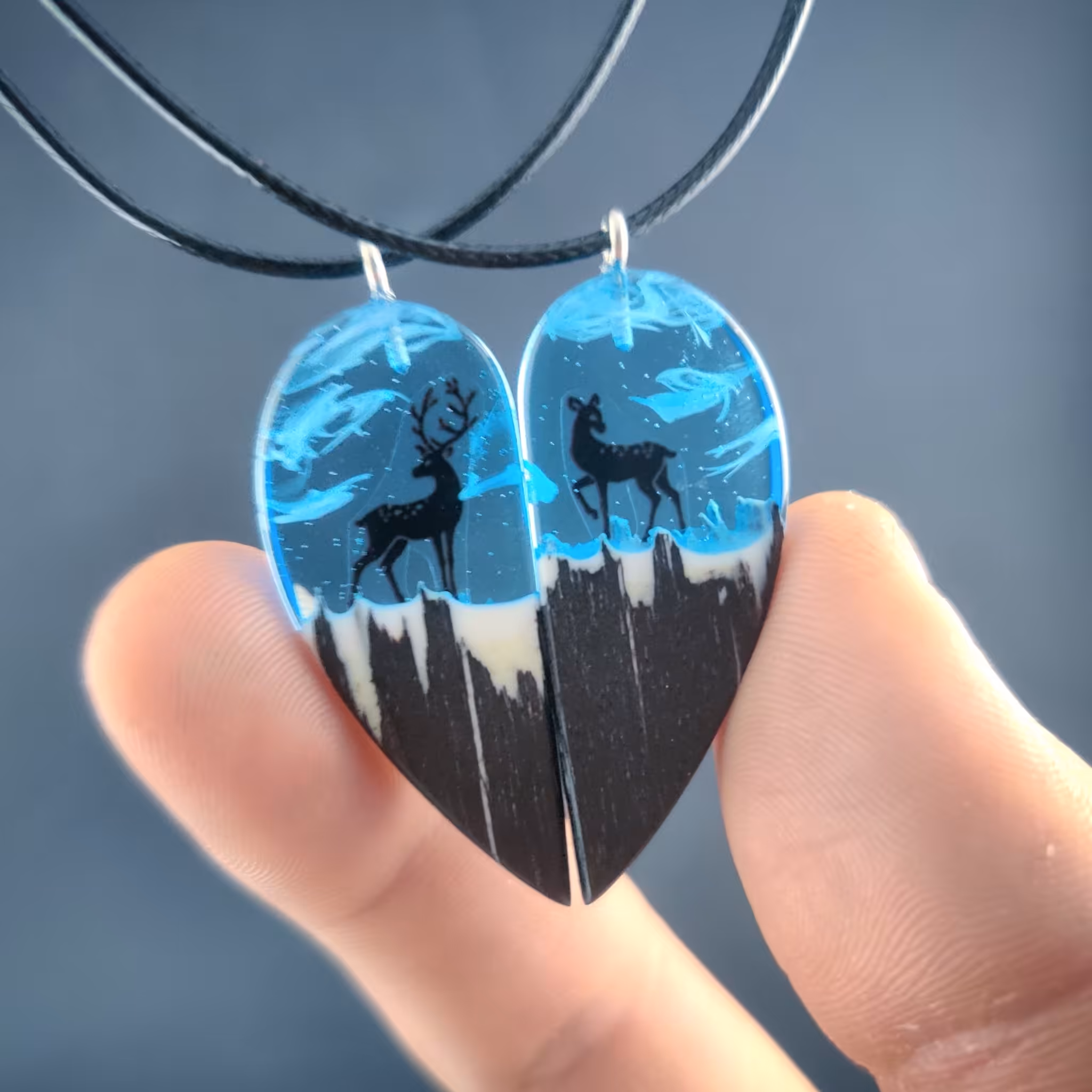 گردنبند دو نفره اسپرت چوب و رزین (مگنتی)