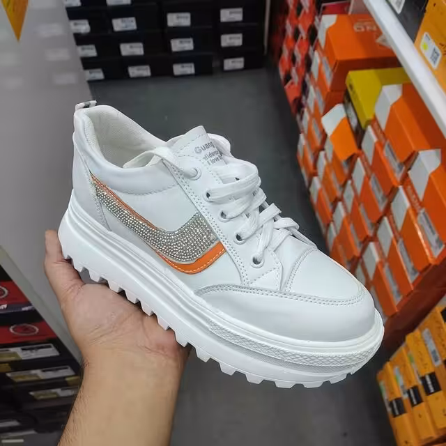 کتونی جورابی