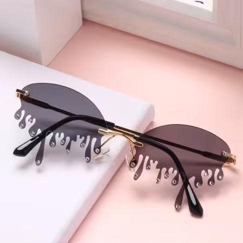 عینک طرح اشک نگین دار