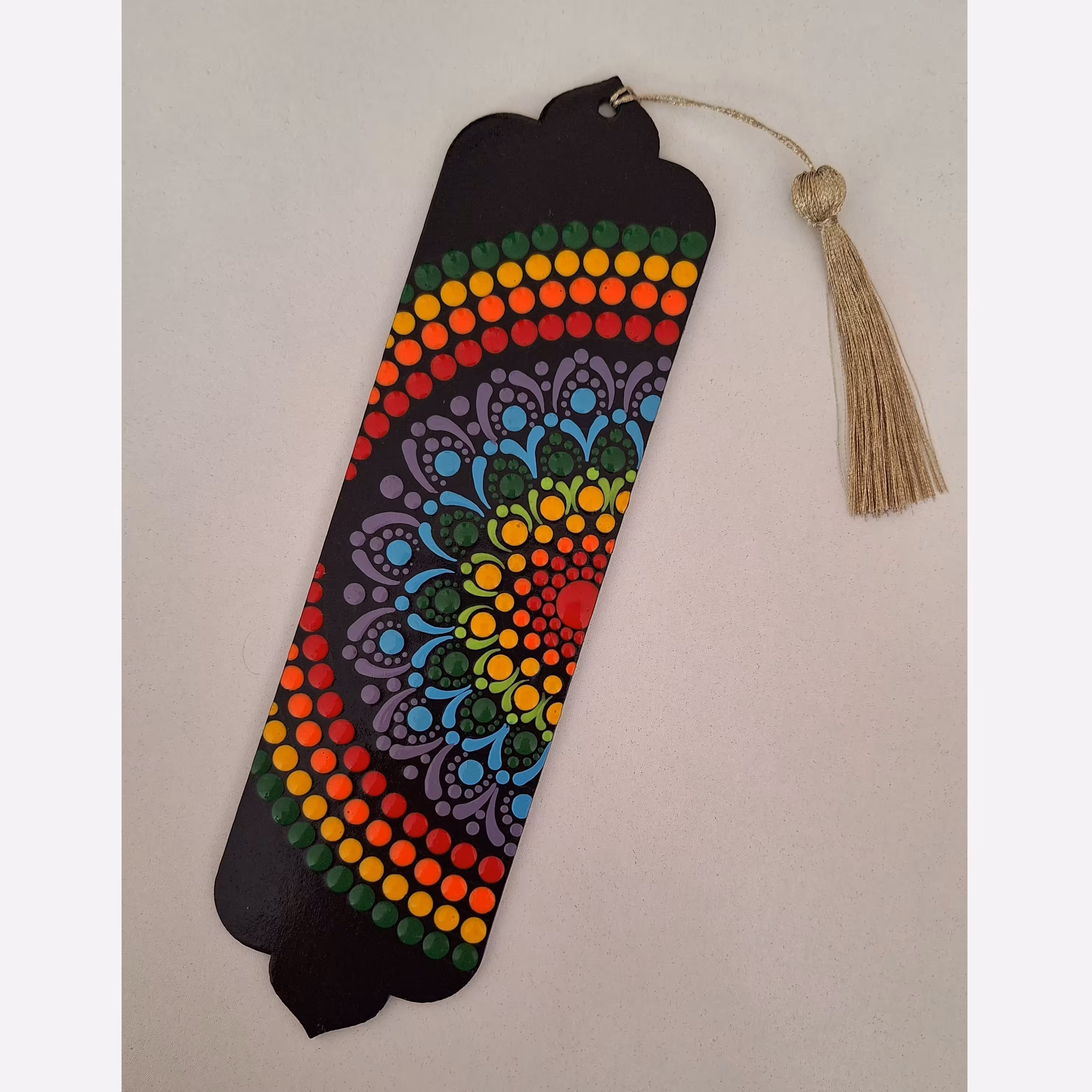 نشانگر کتاب (بوک مارک) نقطه کوبی شده تماما کار دست رنگ ثابت