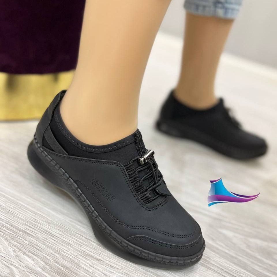 کفش راحتی
کد 376
قالب استاندارد
زیره پیو
طبی اصل تبریز
Size37ta40