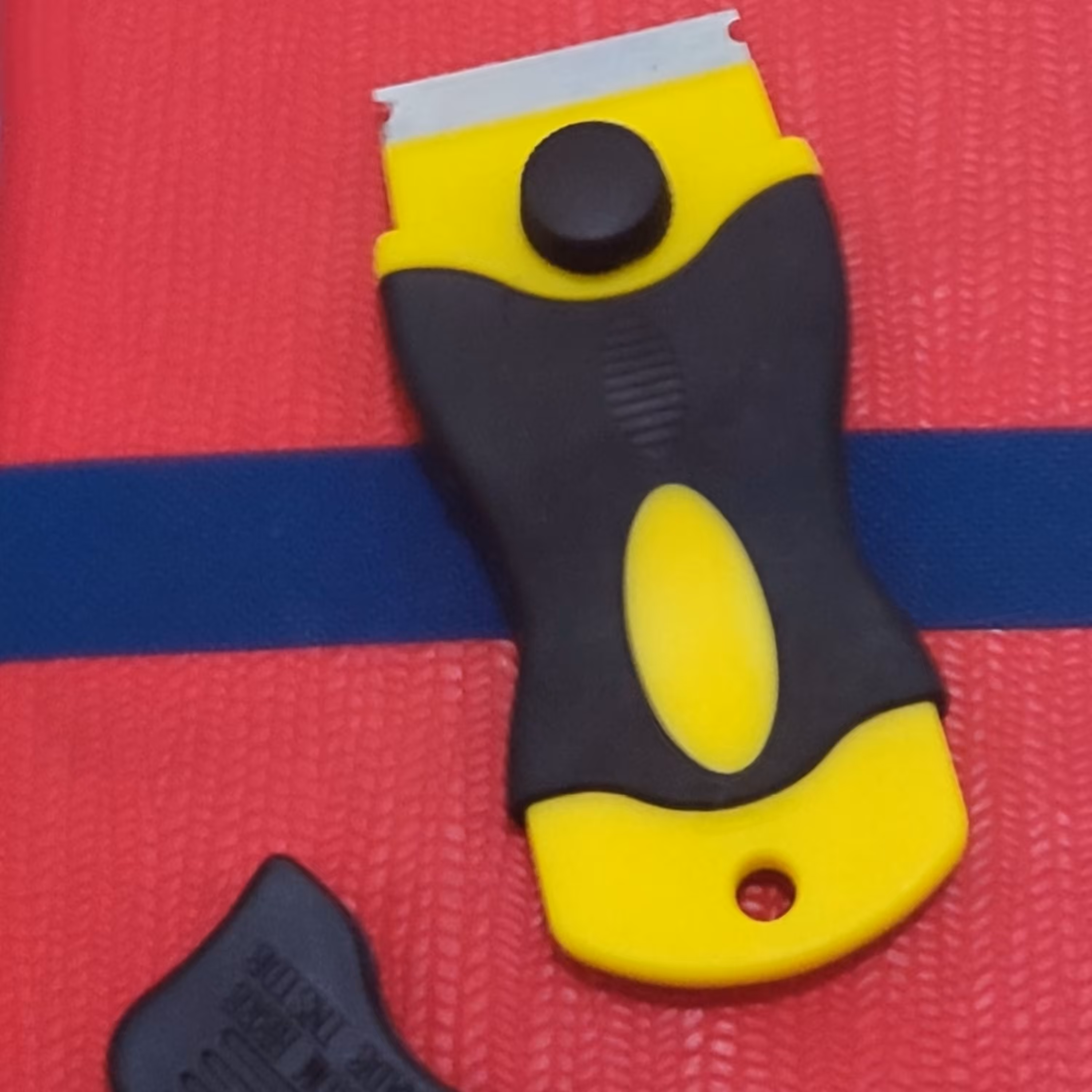 تیغ برنده انواع لوازم مختلف چرم موکت ...(گزنه)