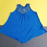 تیشرت تاپ اسمارا esmara جنس نخی سایز ایکس لارج 48 و 50  مدل دار راحت جنس عالی رنگ آبی فری 44 به بالا 