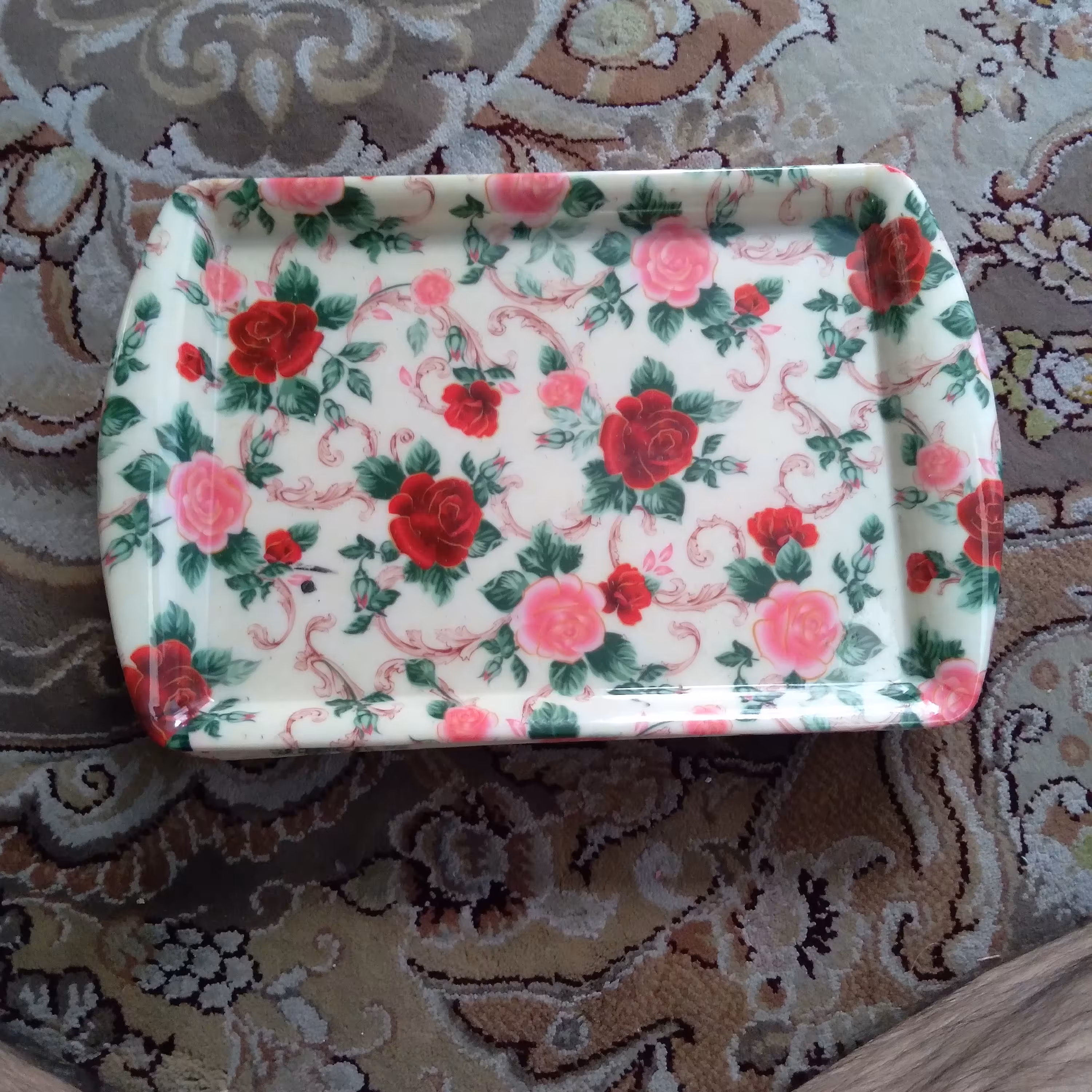 سینی ملامین زیباومقاوم زعفرانیه درخدمت شما