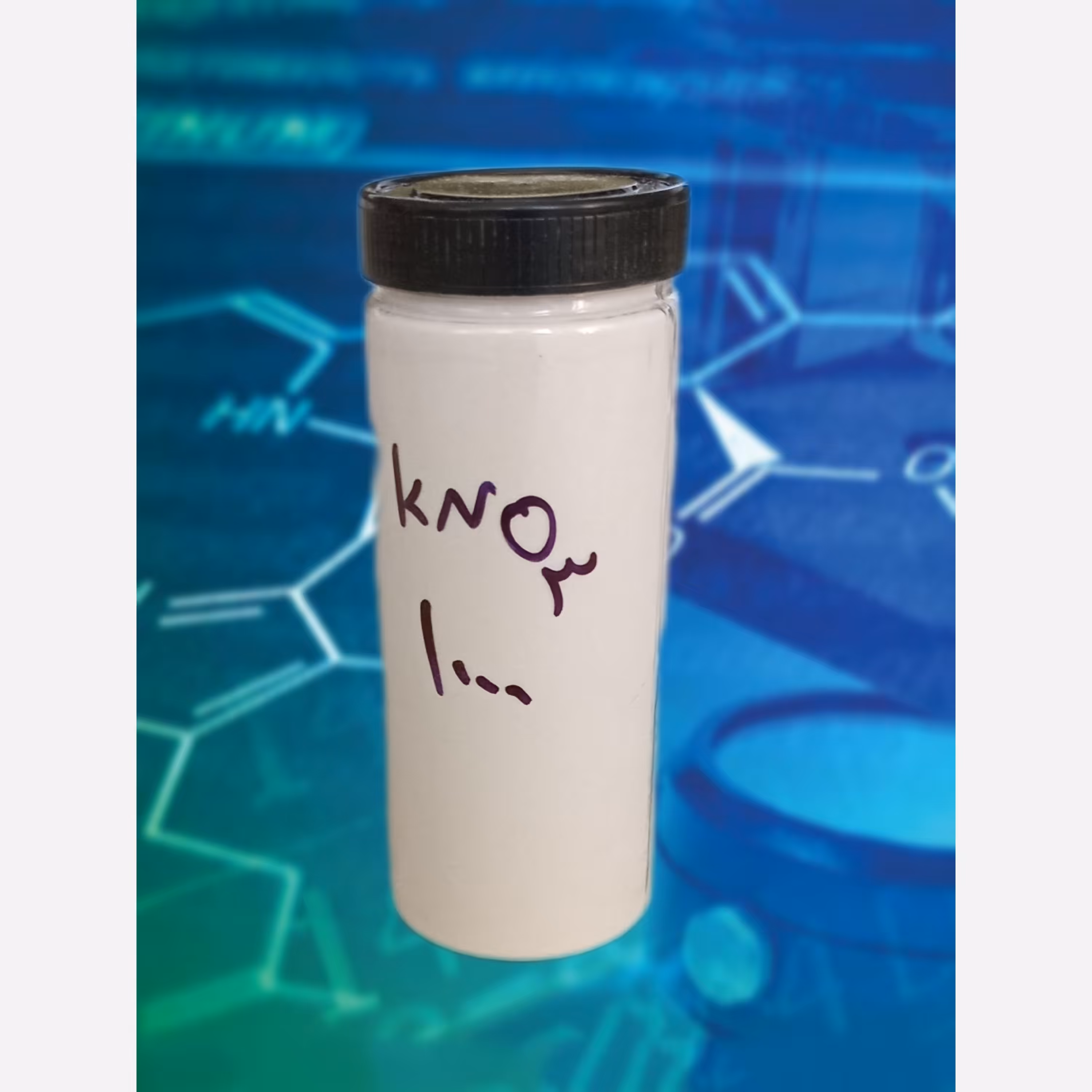 پتاسیم نیترات  پانصد گرمی مخصوص دودزا فشفشه دکتر زندی