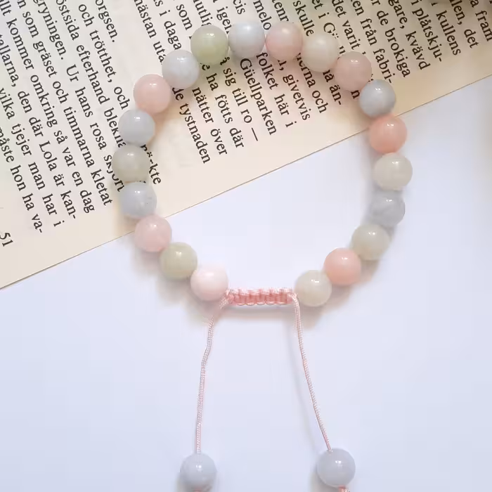 دستبند سنگ مورگانیت درجه 1 با بند قابل تنظیم 