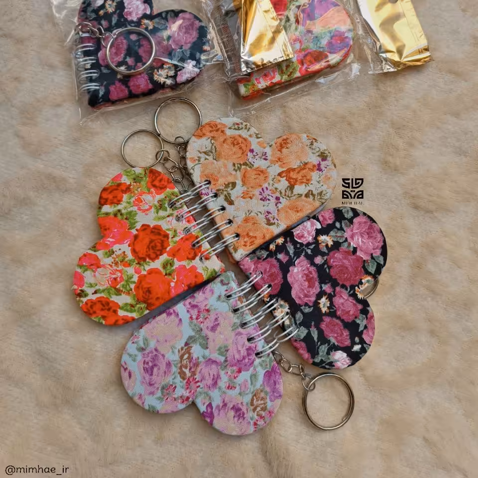 دفترچه قلبی جاکلیدی اویز کیف جاسویچی 