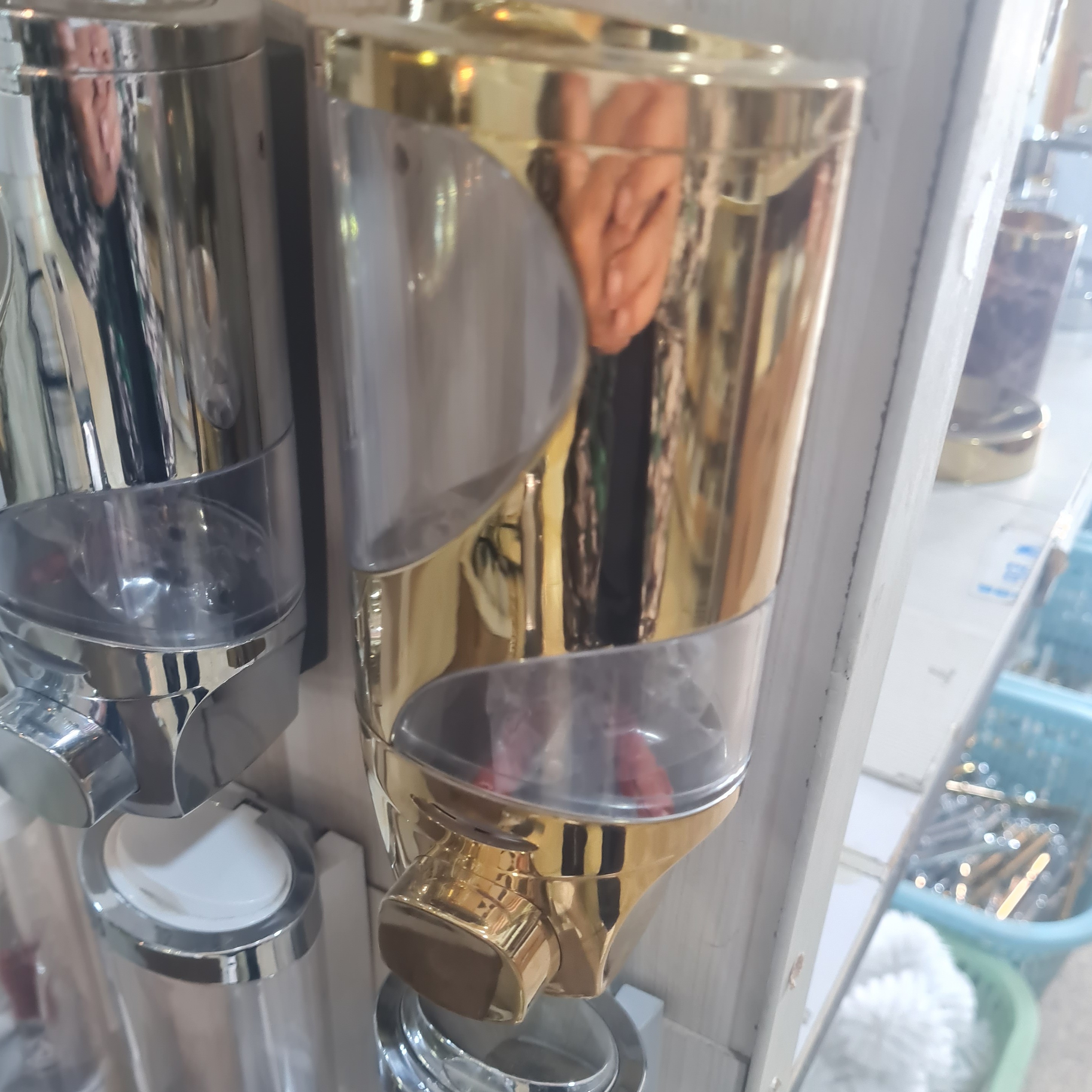 جامایع دیواری اسپادانا طلایی  زیبا و ارگونومی 