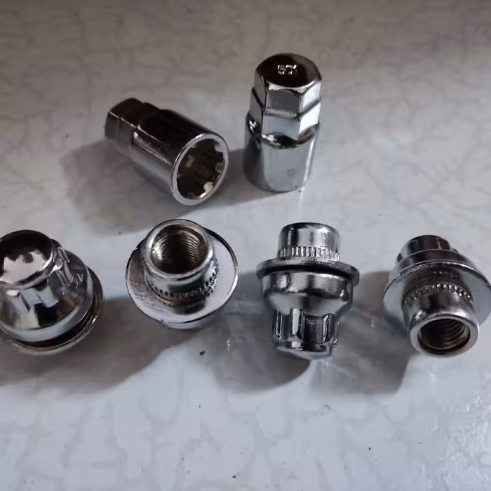 قفل رینگ و لاستیک ماشین کاپرا و فوتون تونلند 2 چرخ دیفرانسیل کابین دیزلی