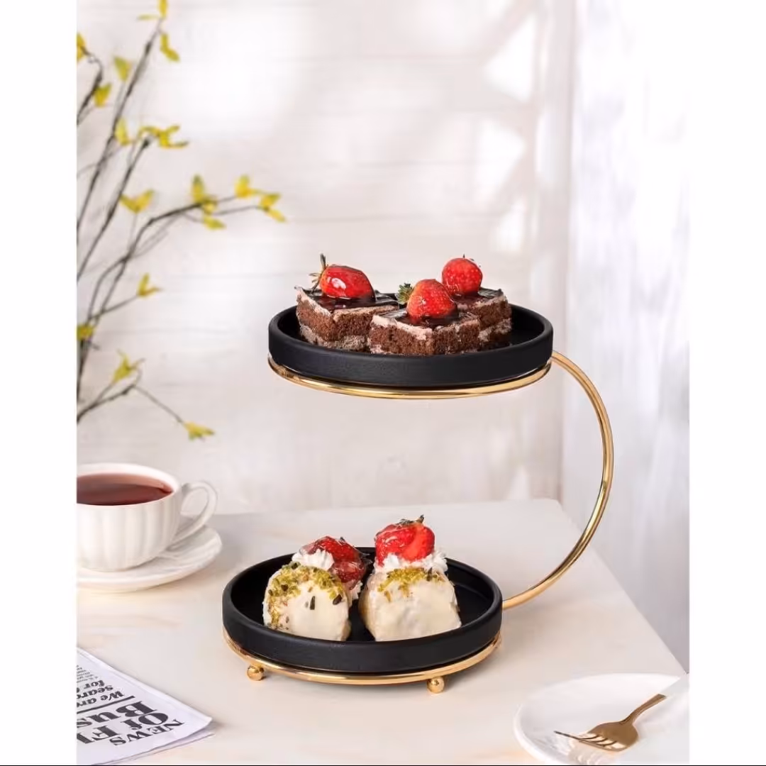 شیرینی خوری دو طبقه ترکیه ای رنگ سفید موجود هست(فینگرفود  میوه خوری  مزه خوری)