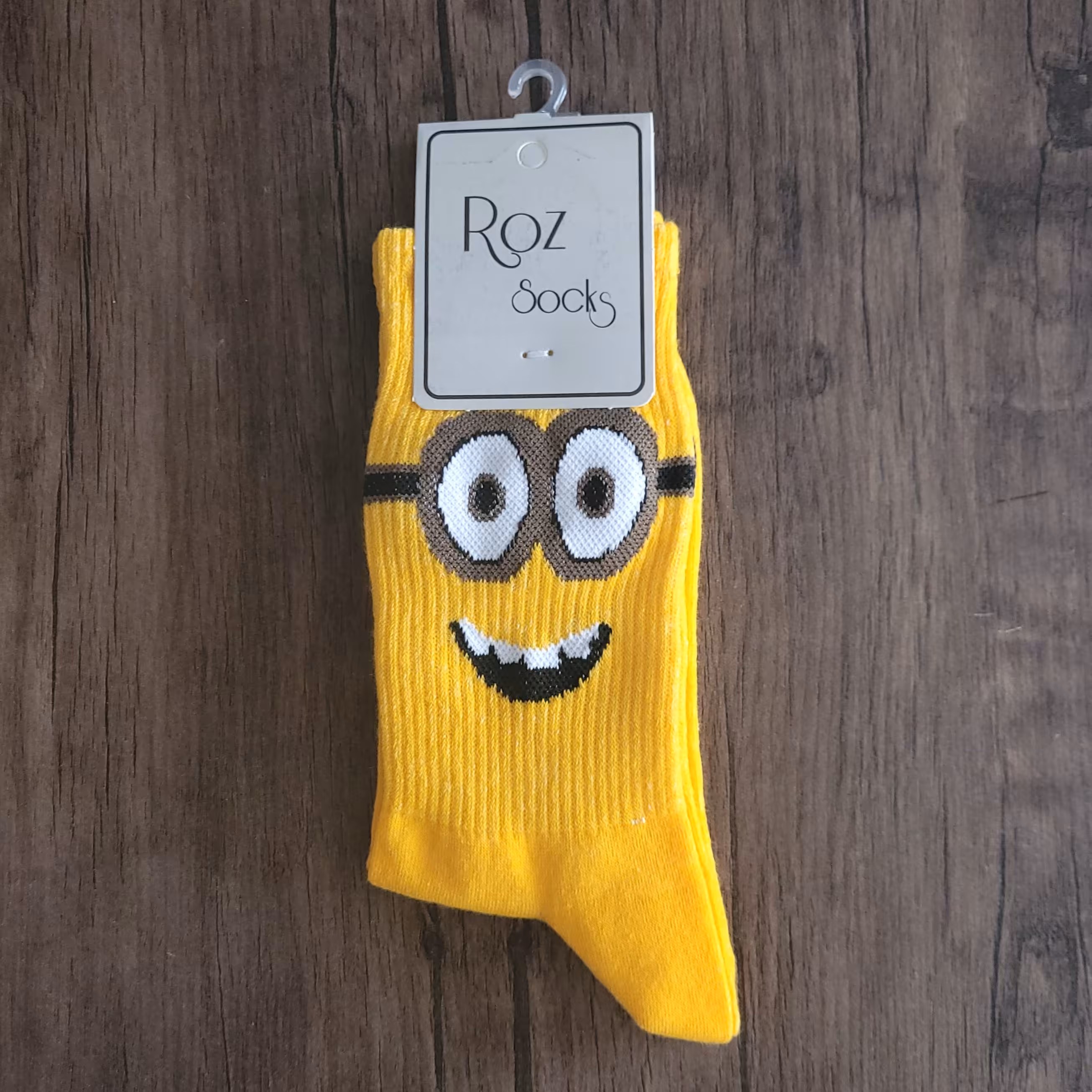 جوراب ساقدار مینیون اسپرته مناسب خانم و آقا فری سایزه مناسب سایز 35 تا 42