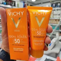 ضدآفتاب ویشی بی رنگ پوست چرب spf50