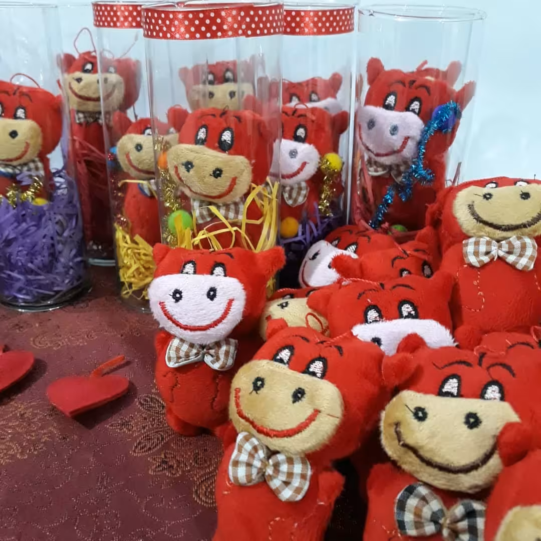 شیشه های عروسکدار