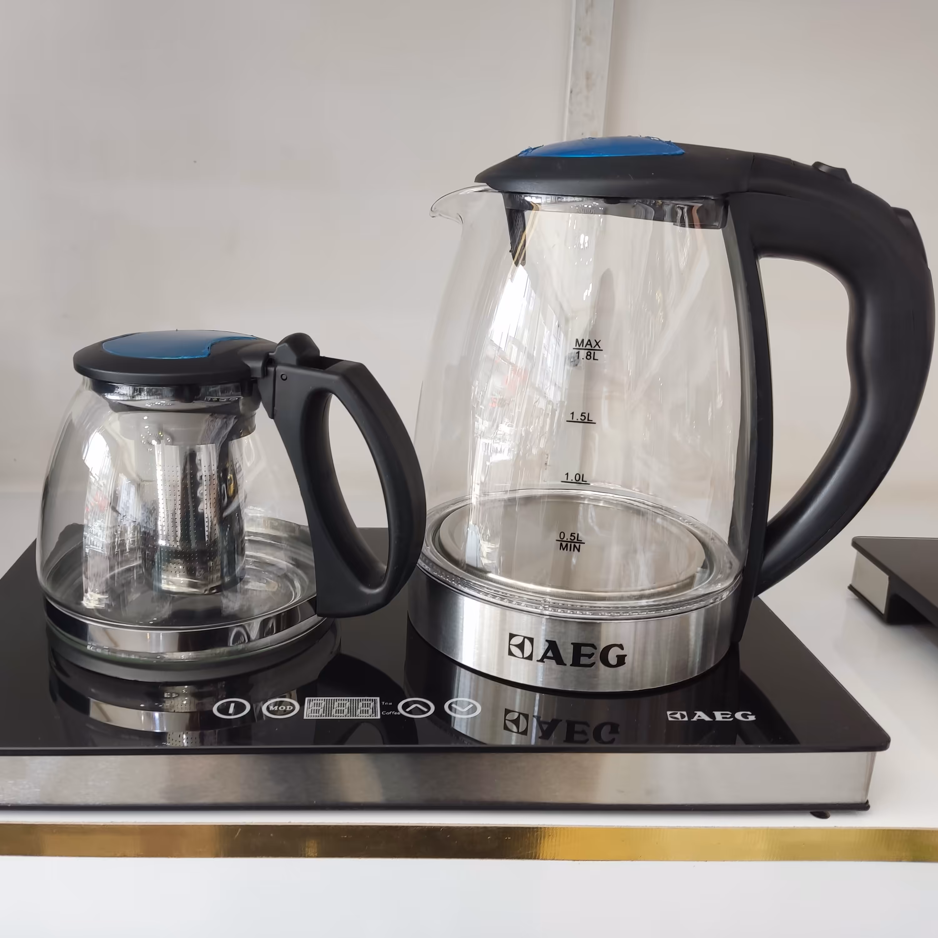 چای ساز بغل همی Aeg کتری شیشه پیرکس