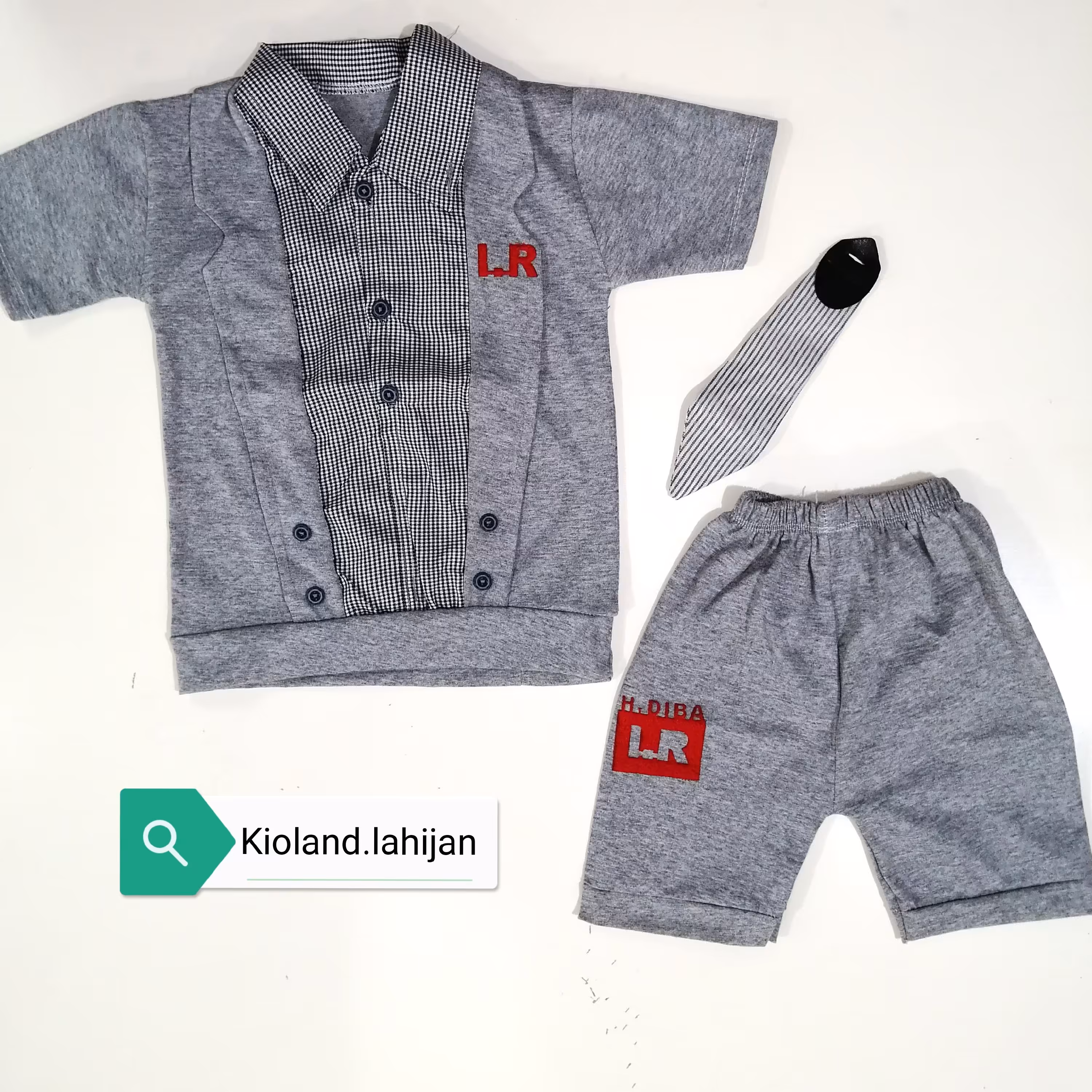 ست سه تیکه تیشرت و شلوارک و کراوات  پسرانه تک رنگ طوسی ملانژ مناسب سایز35 و 40 مناسب مهمانی و گردش و منزل