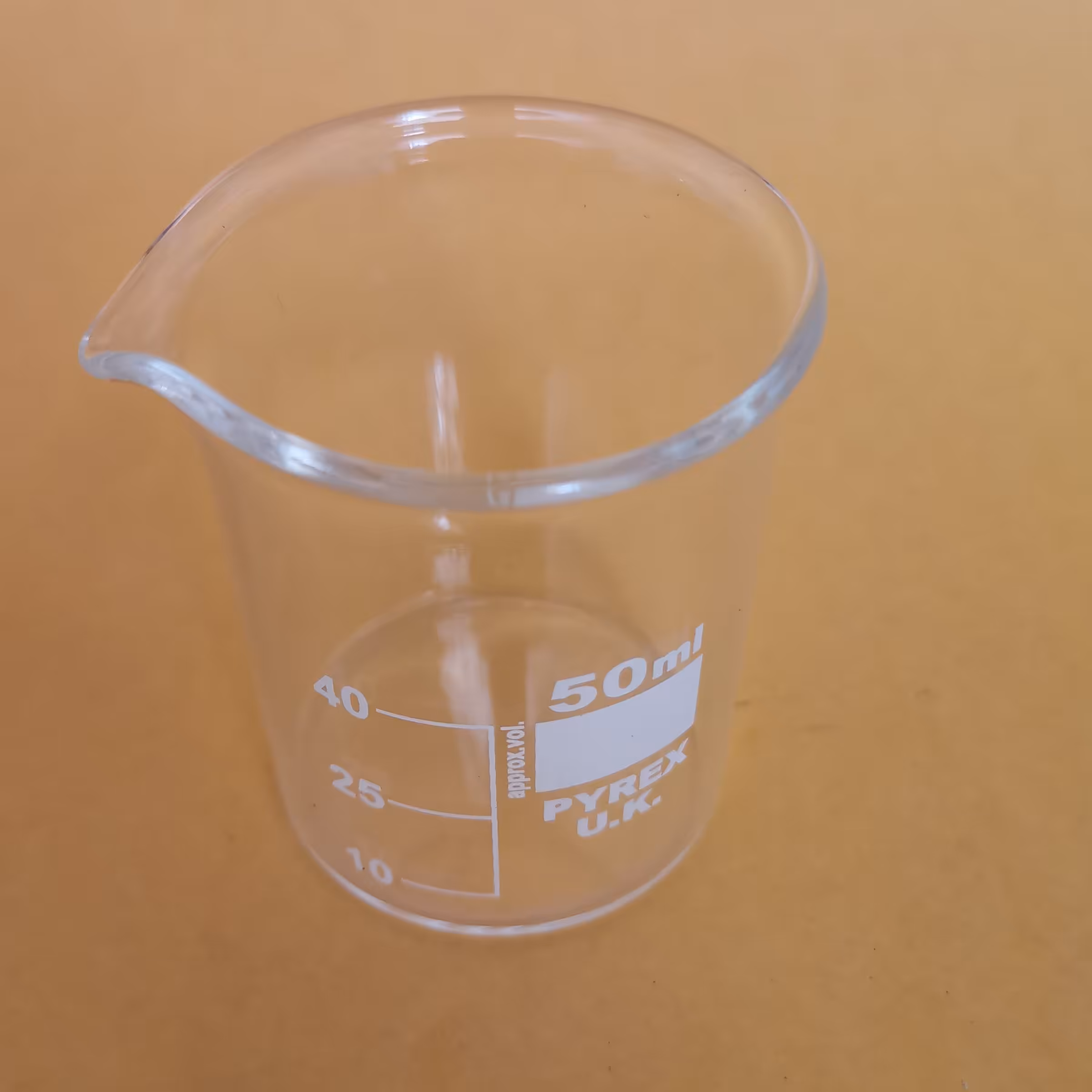 پیمانه بشر  اندازه گیری پیرکس 50 میل مدرج نوشیدنی سرد وگرم اکراینی