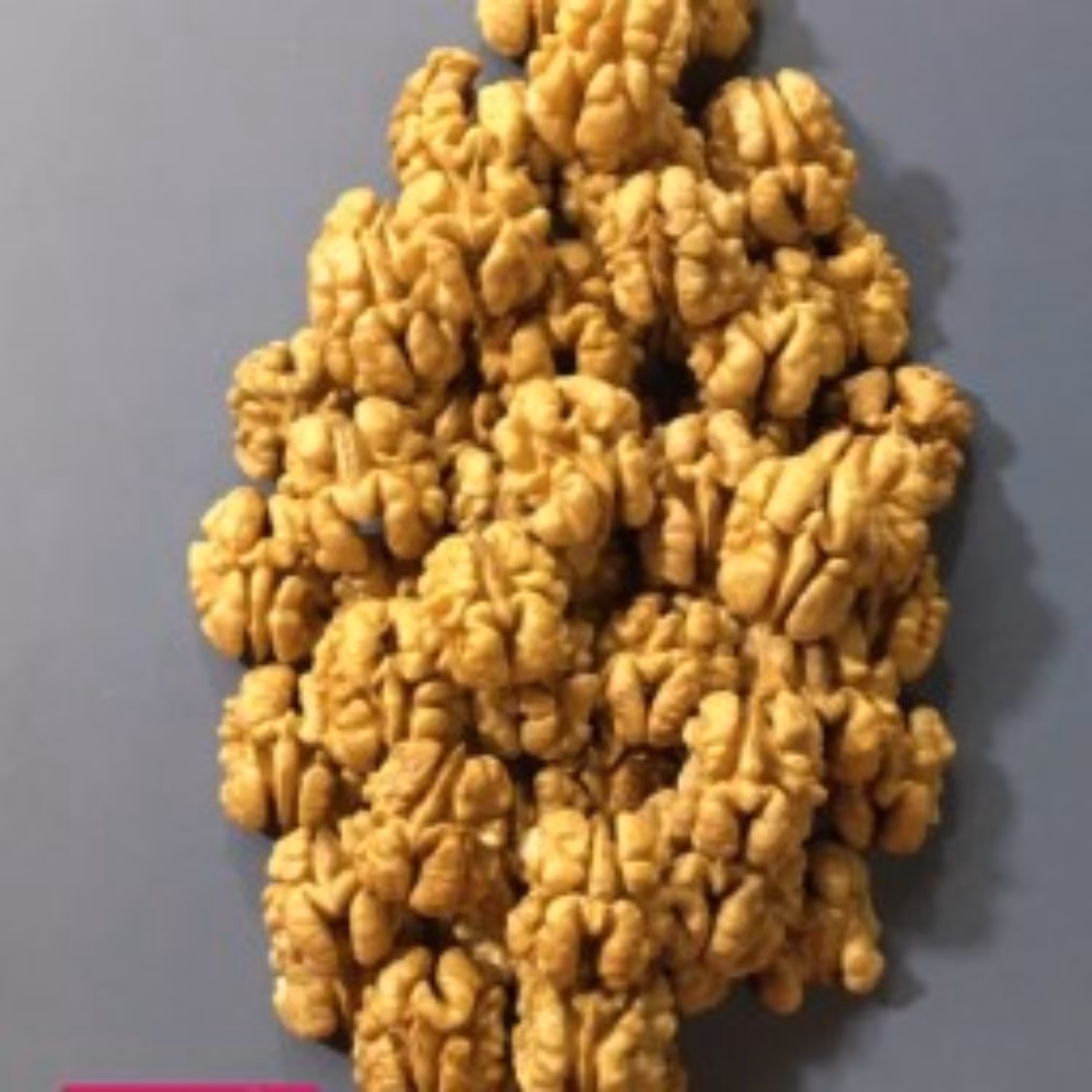 مغز گردو  تویسرکان دستچین 1000گرم ( محصول 1403) 