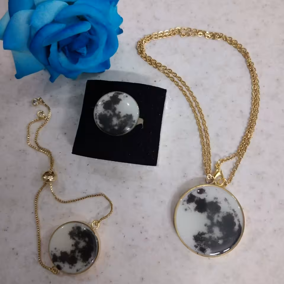 ست کامل گردنبند و انگشتر و دستبند ماه شبتاب