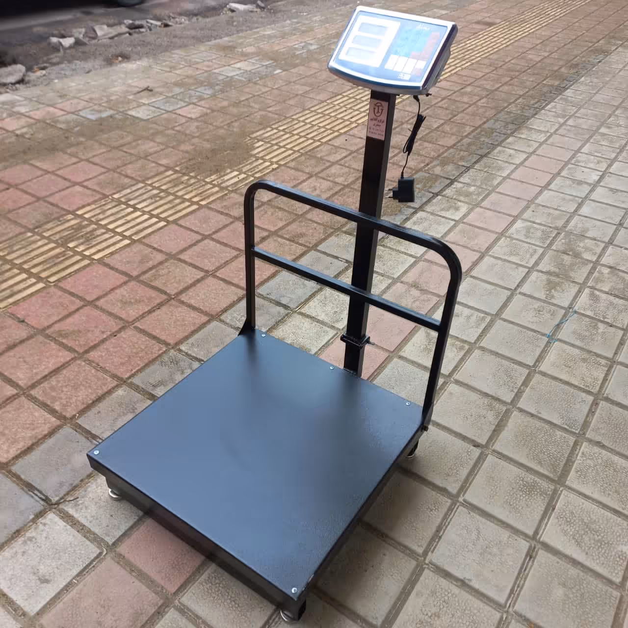 ترازو باسکول 400 کیلوگرمی کفه 60×60 تاشو گارددار 