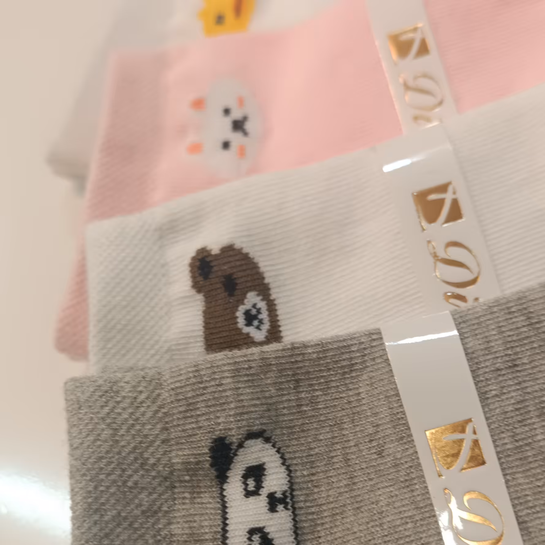 جوراب مچی تدی در چهار طرح مختلف