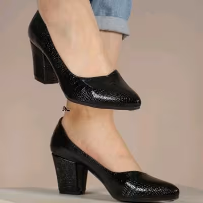 کفش پاشنه دار