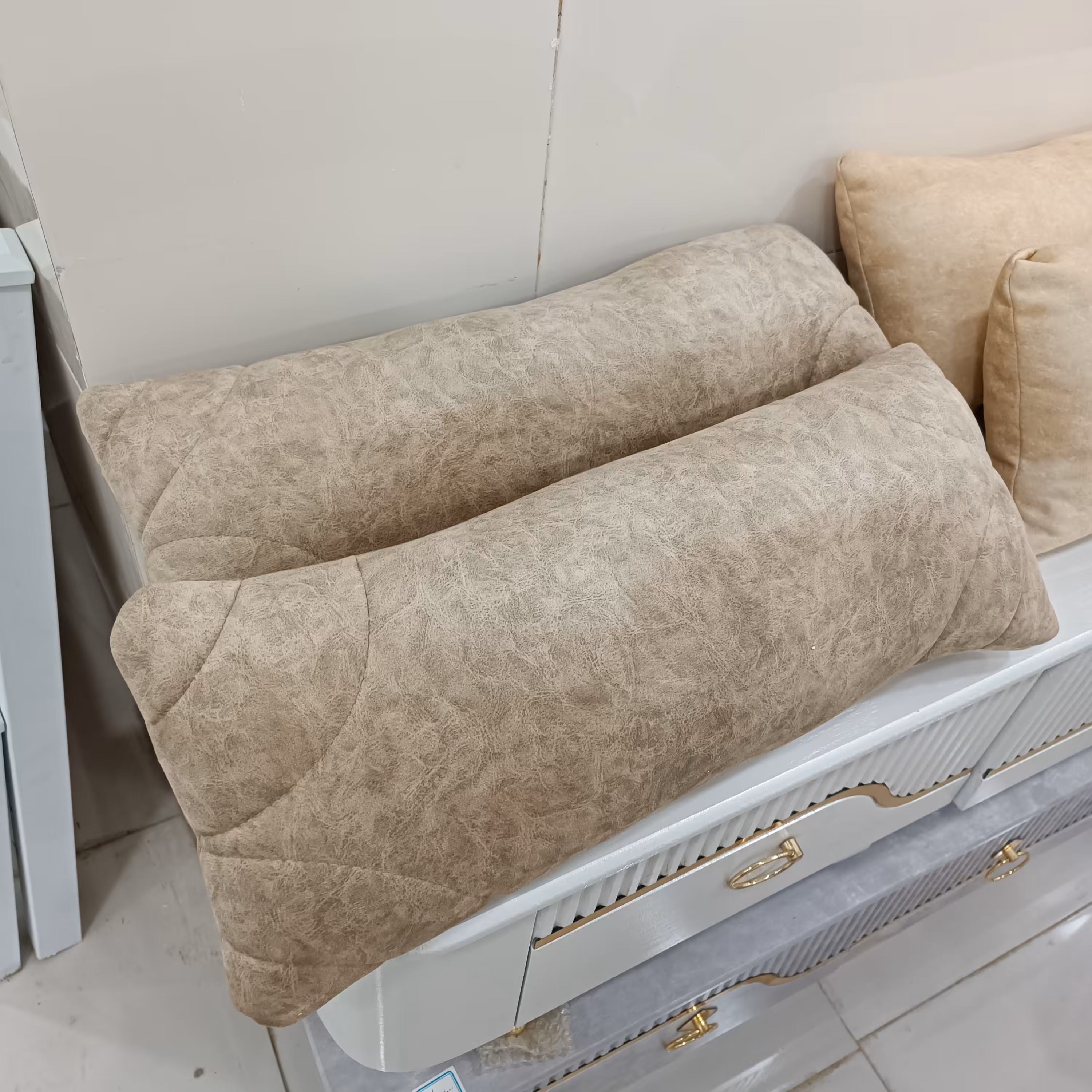 کوسن 2 عددی طول 50 سانت رنگ بندی مطابق عکس پر شده دوخت شده