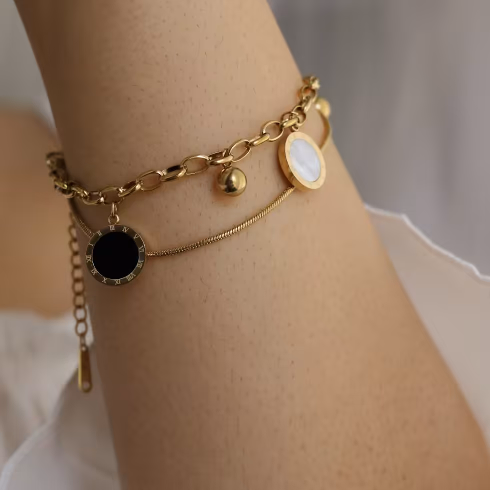 دستبند بولگاری 