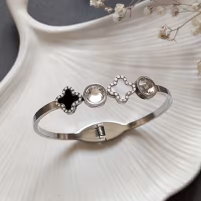 دستبند النگویی ونکلیف سفید مشکی فری سایز