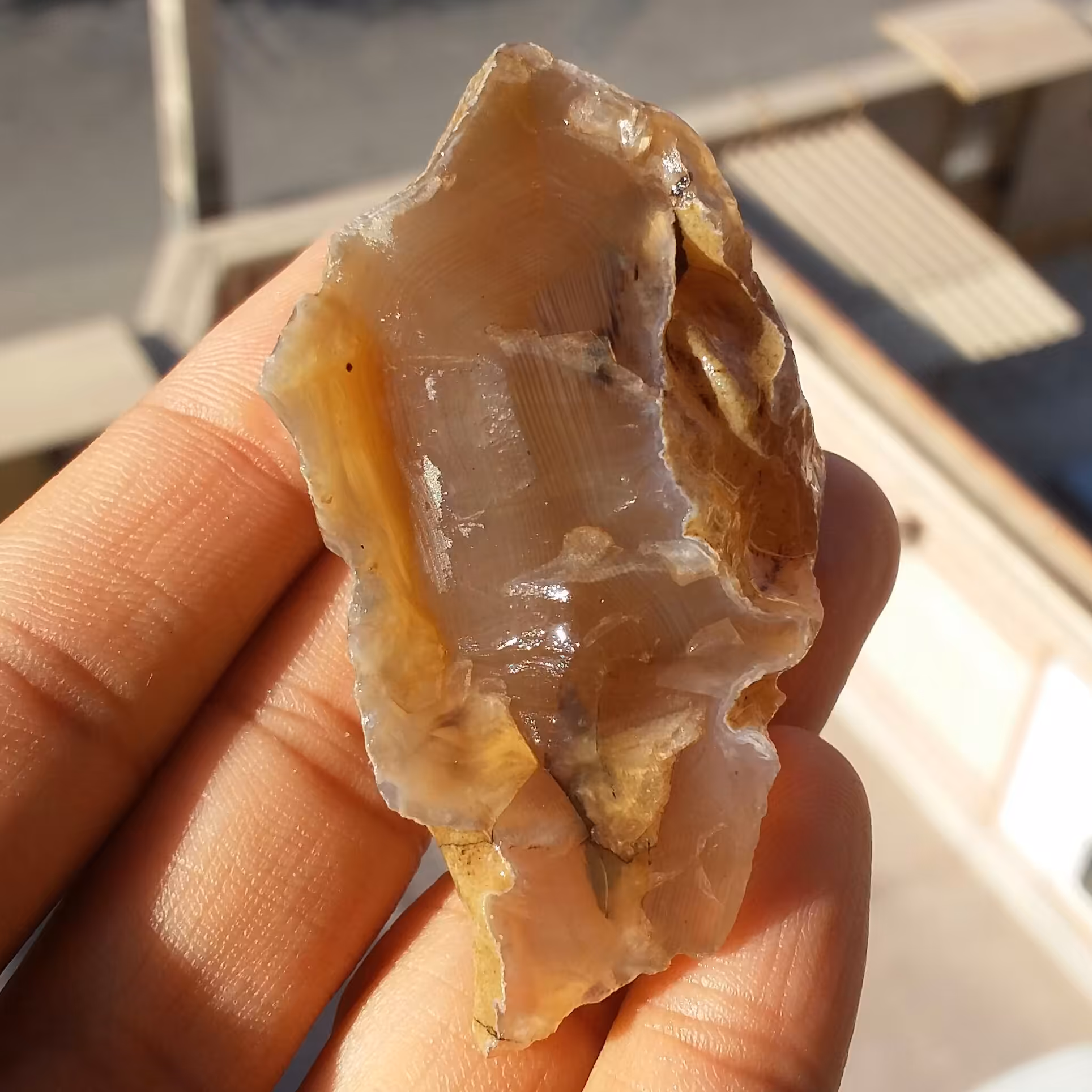 سنگ راف عقیق عسلی 3بعدی طرح دار 100 در 100 طبیعی شاهکار خلقت 
با قابلیت ساخت چند  نگین ارزشمند 
کد 10770