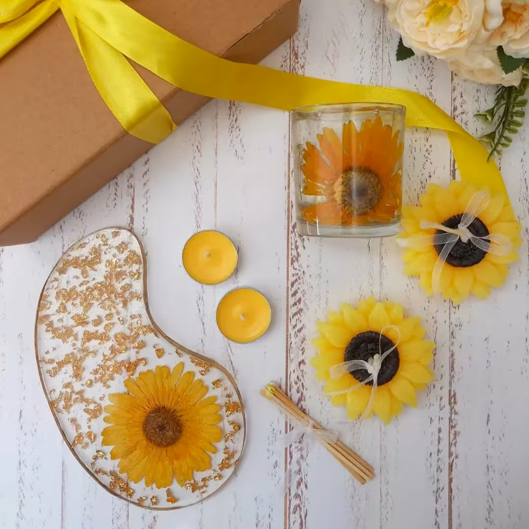 استند شمع و لوازم آرایش