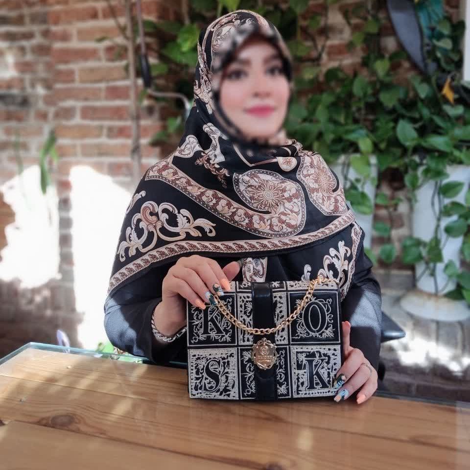 روسری نخی پاییزه رنگ مشکی-قهوه ای-کرم