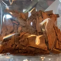 چوب دارچین  100 گرمی بسیار خوش عطر و خوش بو