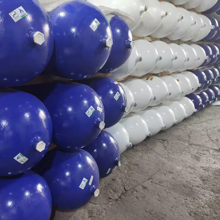 مخزن 35 لیتری CNG سی ان جی گاز دوگانه وانت ( ارسال با باربری و کرایه حمل موقع تحویل کالا توسط خریدار پرداخت میگردد)