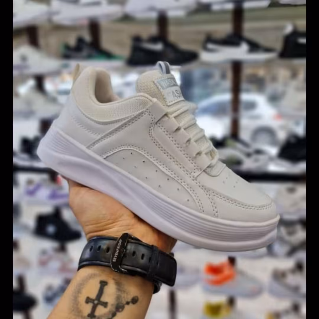 ونس پر طرفدار 2023با کیفیت عالی رنگ بندی سفیدسایز بندی 37 الی 40