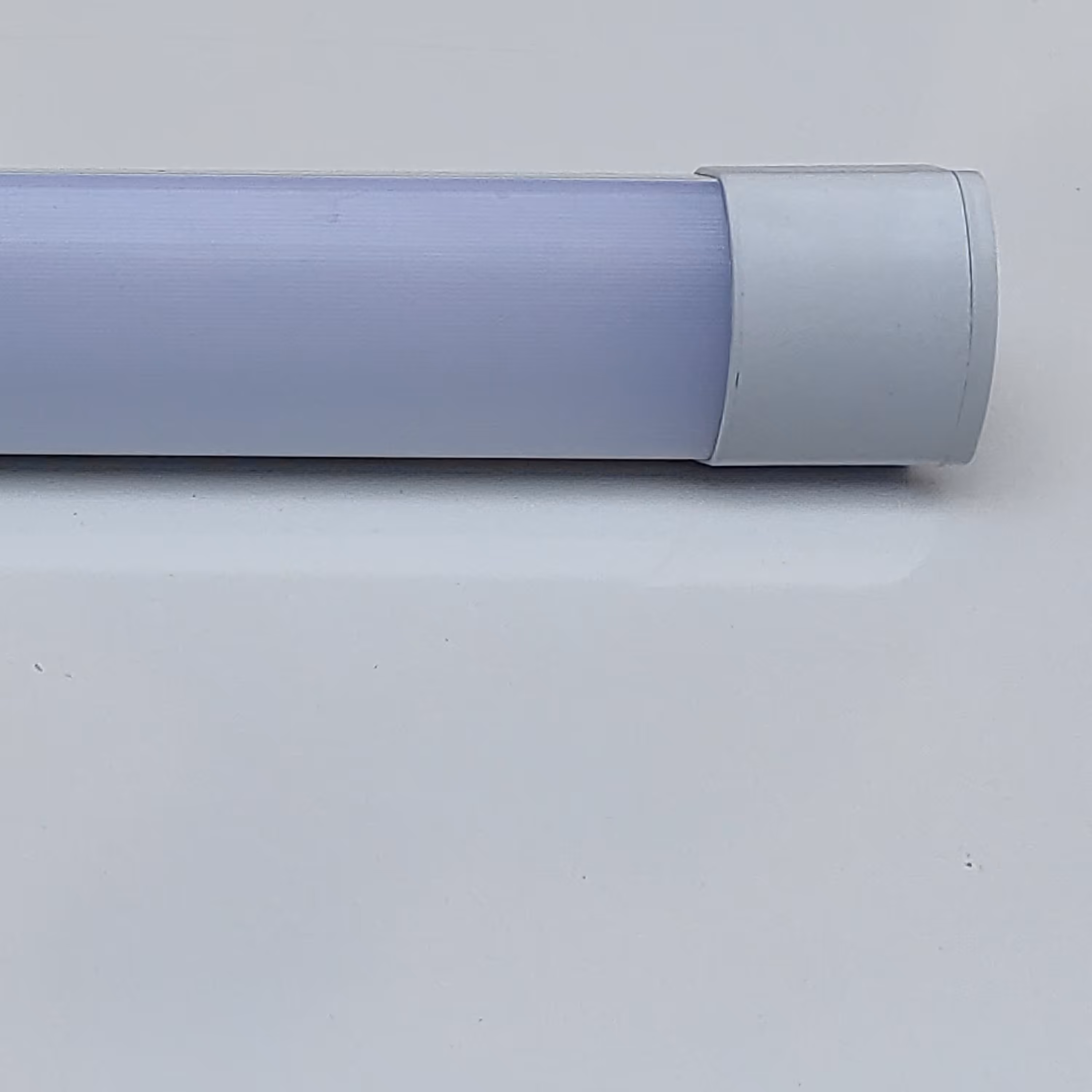 براکت 56 وات 125 سانت سفید آفتابی