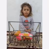 گهواره عروسکی کوچک سیسمونی باوزن 2کیلوومحکم وبادوام بارنگ به دلخواه مشتری