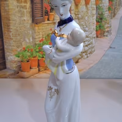 مجسمه مادر فرزند مهرمادری نو عیدی کادویی