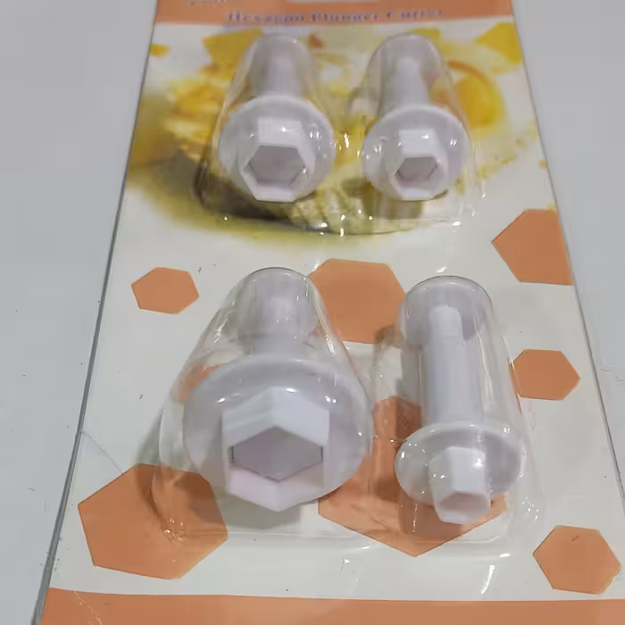 کاتر فشاری شش ضلعی کاترشش ضلعی فشاری مخصوص درست کردن توپ های فوتبالی  برای کیک قطر کاترها و10و13و17 میلیمتر کاتر فنری