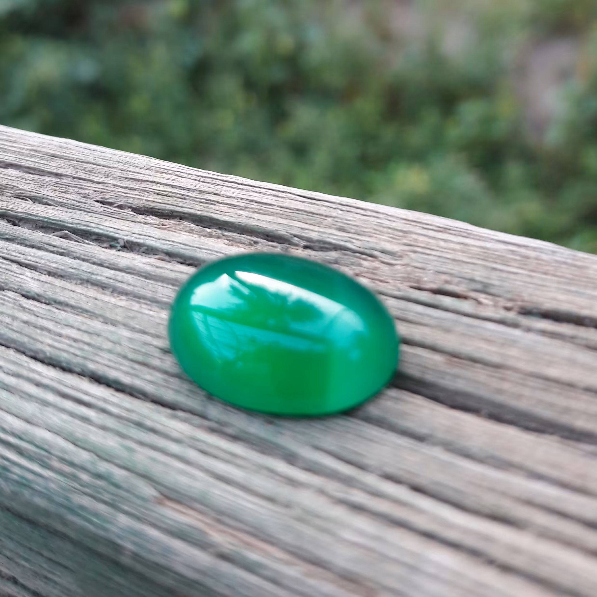 نگین زیبای عقیق سبزطبیعی خوشرنگ