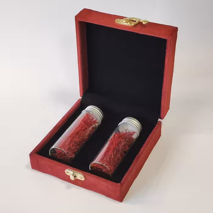 زعفران کادویی جعبه هدیه زعفران با 4 گرم زعفران سوپر نگین (صادراتی) در جعبه مخملی