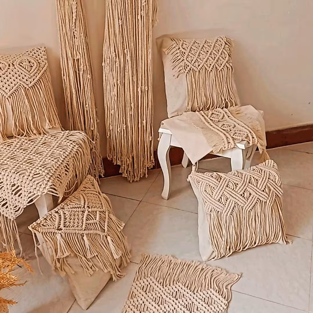 کوسن مکرومه........