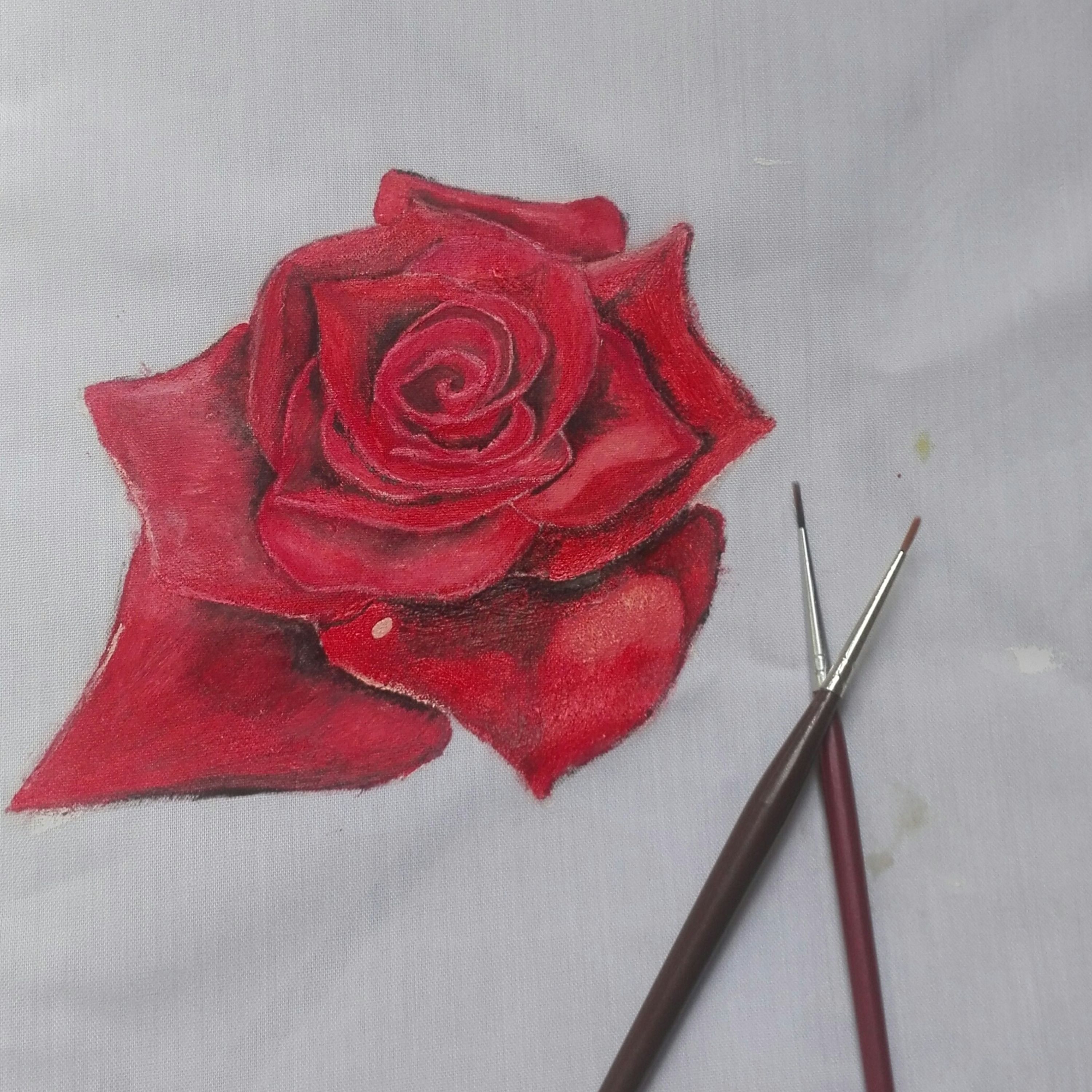 نقاشی روی پارچه و لباس