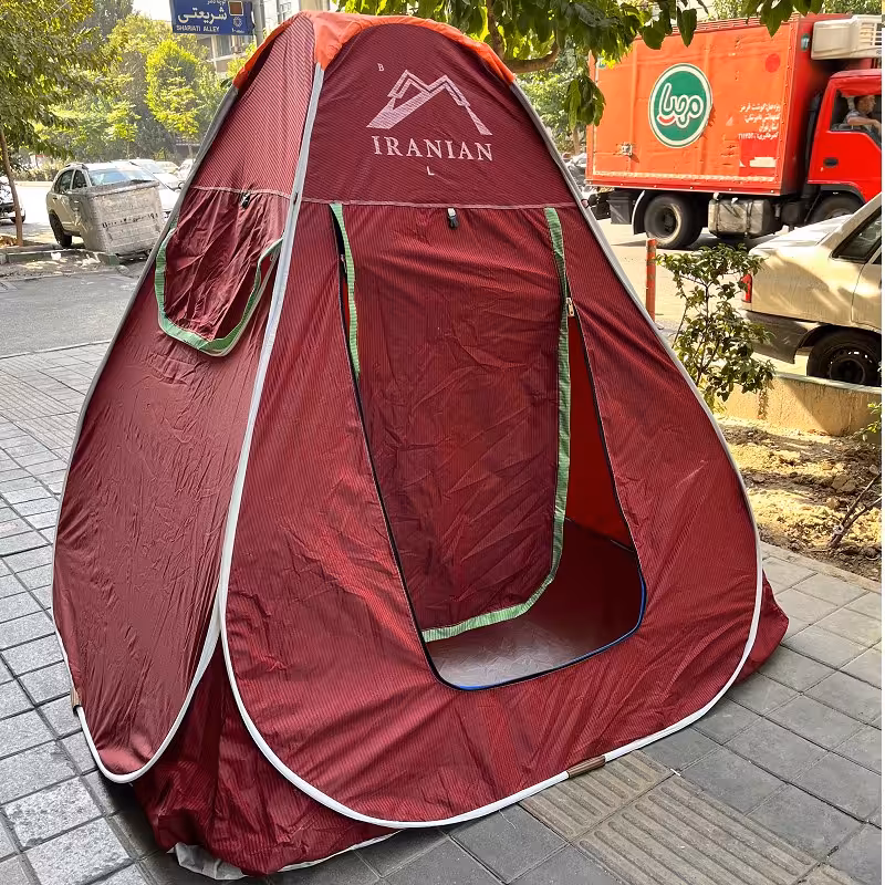 چادر مسافرتی فنری 6نفره جنس برنو با کفی ضخیم و زیپ درجه یک دارای رنگبندی کد1