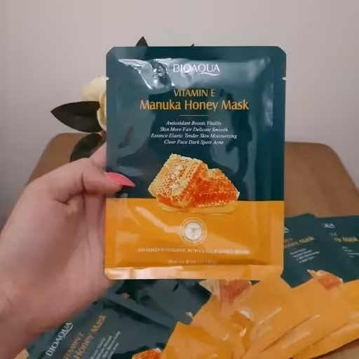 ماسک ورقه ای صورت عسل بیوآکوا ضد جوش و روشن کننده حاوی عصاره عسل و آنتی اکسیدان های ضروری برای پوست 