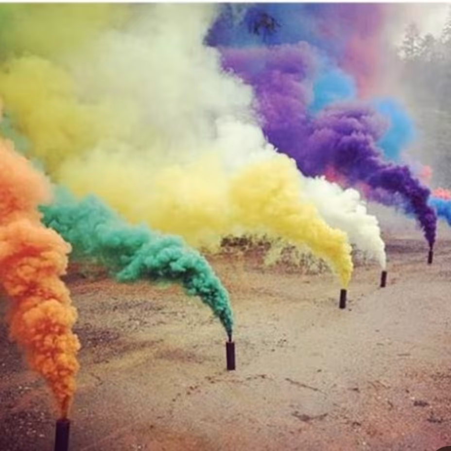 دود رنگی بنفش دستی مناسب فضای باز 