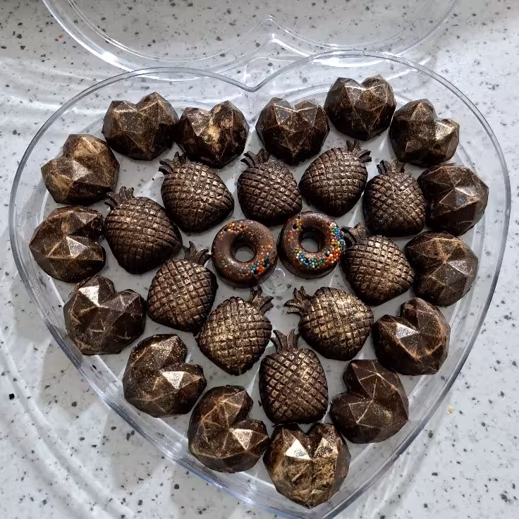 شکلات ویژه مهمانی و کادو