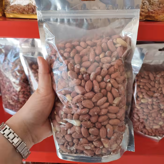 بادام زمینی آستانه اشرفیه