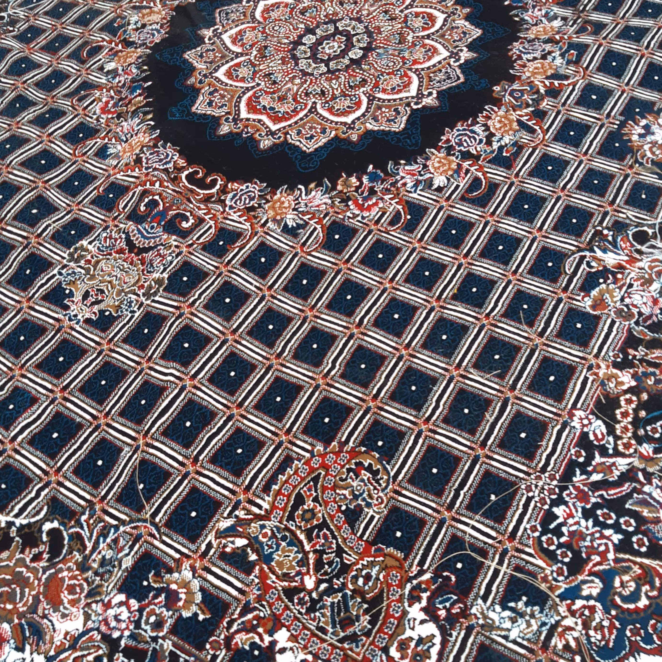 فرش قیمت مناسب کاشان 440 شانه 12 متری