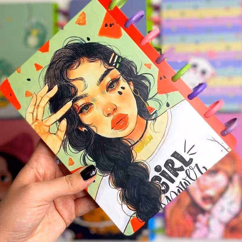 دفتر دکمه ای 100 برگ طرح دختر یلدا جلد سخت سویل